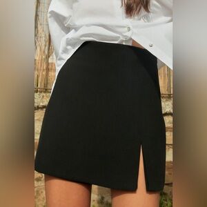 2!! BNWT ZARA SKORTS XS+ GUERLAIN gift